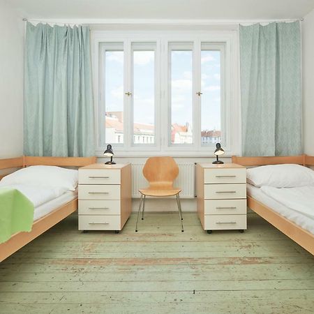Hostel Mikolase Alse Prag Exteriör bild