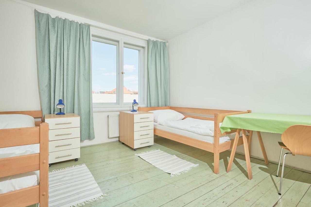 Hostel Mikolase Alse Prag Exteriör bild